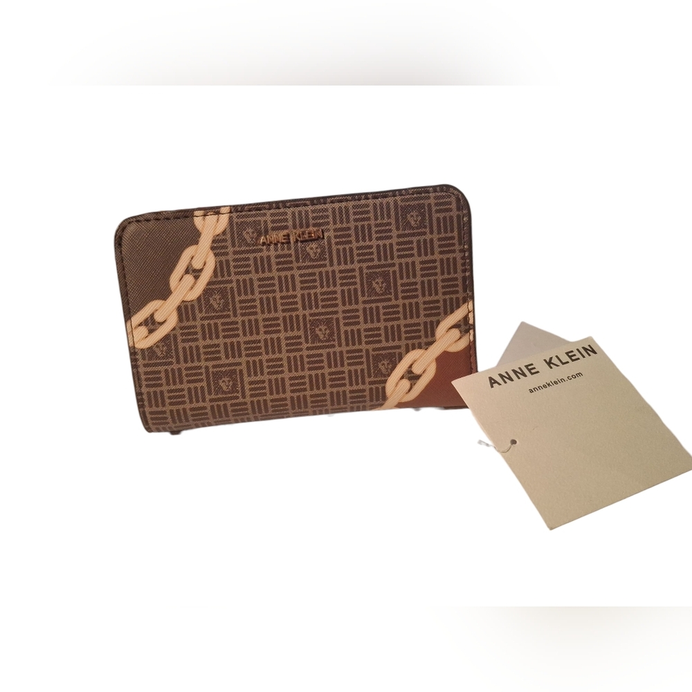 NWT Anne Klein Wallet 🤎⛓️🌟